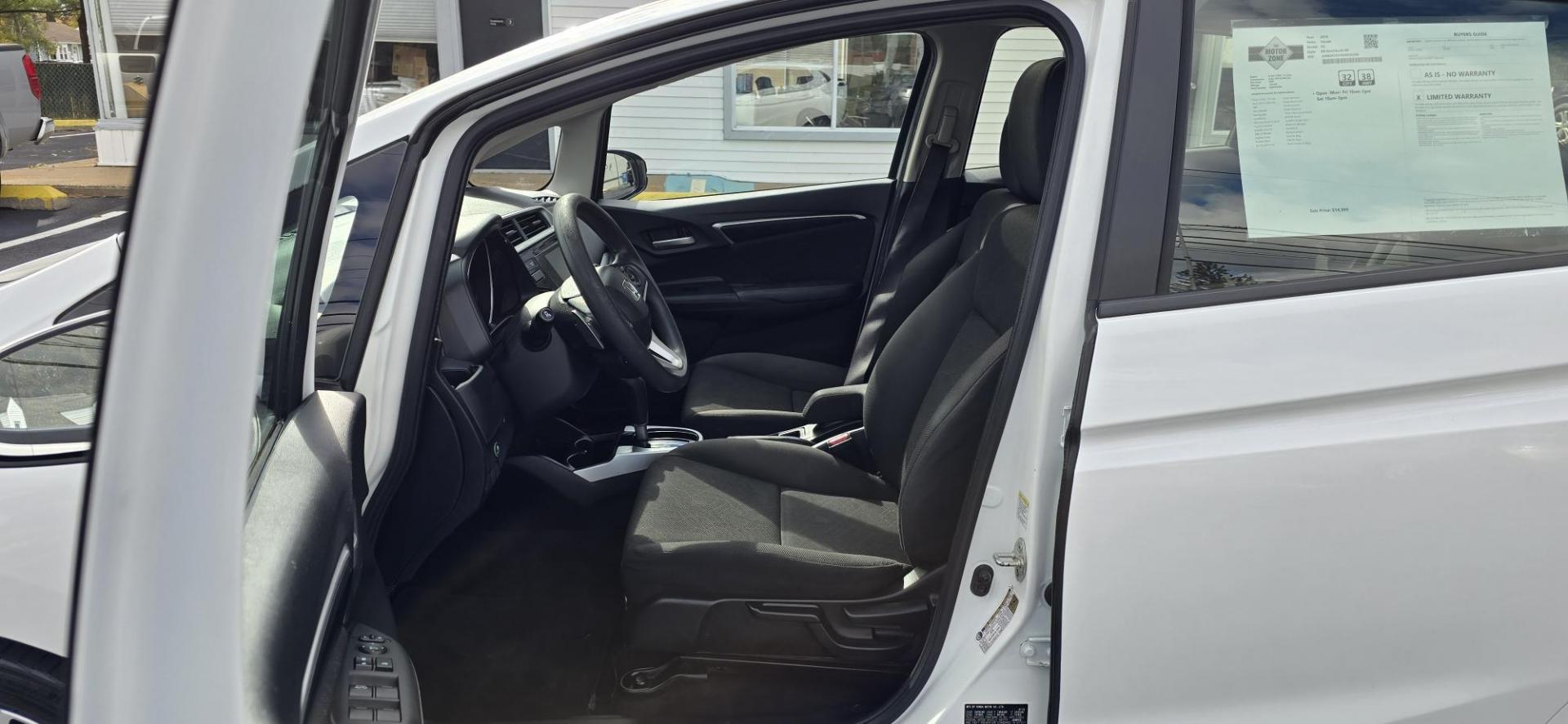 2016 White /BLACK Honda Fit EX CVT (JHMGK5H70GX) with an 1.5L L4 SOHC 16V engine, CVT transmission, located at 1010 N White Horse Pike, Stratford, NJ, 08084, (856) 262-9500, 39.838921, -75.011497 - Photo#8