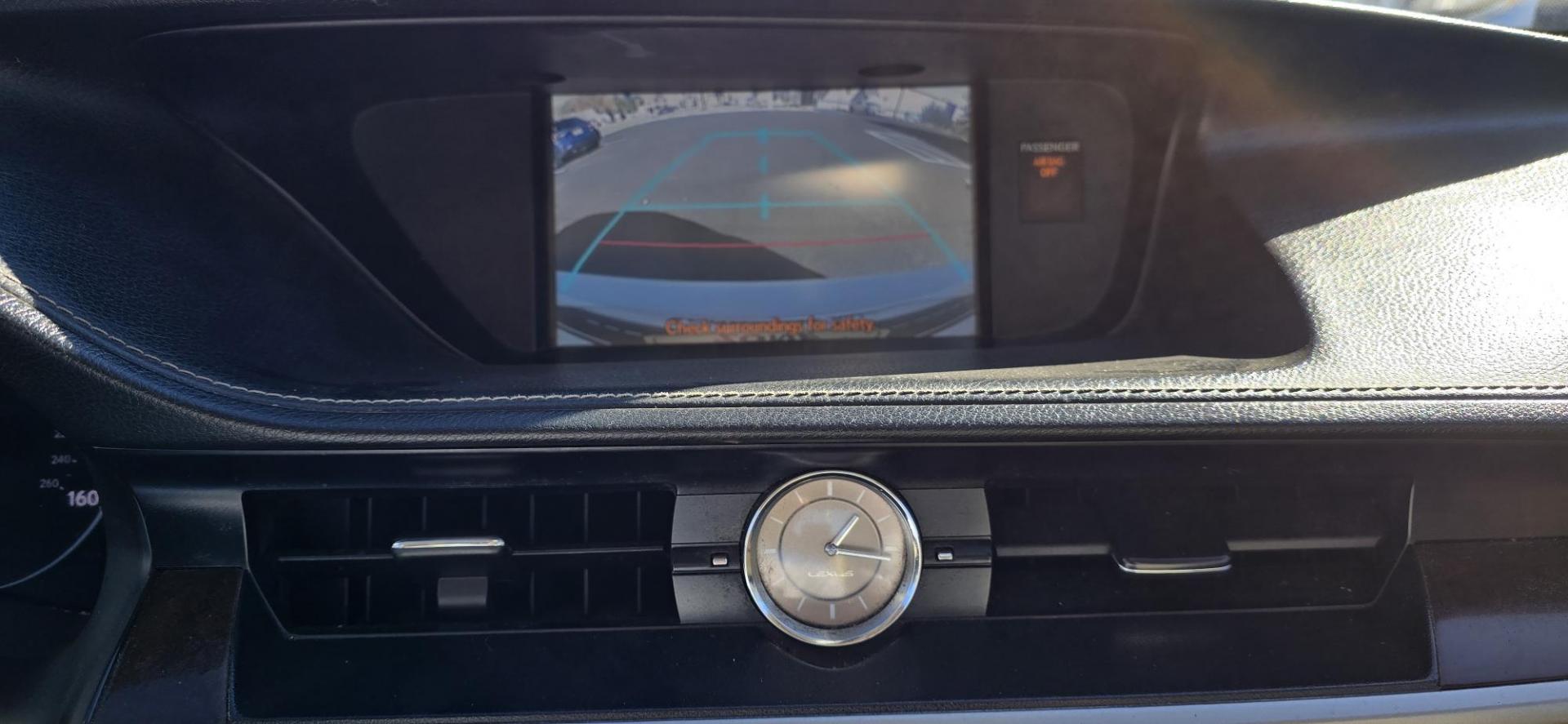 2013 STARFIRE PEARL /Tan Lexus ES 350 Sedan (JTHBK1GG7D2) with an 3.5L V6 DOHC 24V engine, 6-Speed Automatic transmission, located at 1010 N White Horse Pike, Stratford, NJ, 08084, (856) 262-9500, 39.838921, -75.011497 - Photo#11