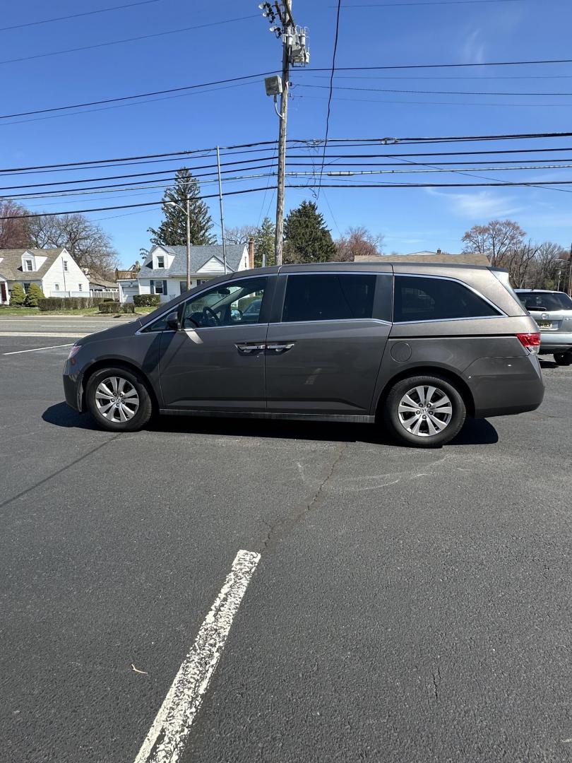 2016 Grey /Grey Honda Odyssey SE (5FNRL5H3XGB) with an 3.5L V6 SOHC 24V engine, 6A transmission, located at 1010 N White Horse Pike, Stratford, NJ, 08084, (856) 262-9500, 39.838921, -75.011497 - Photo#2