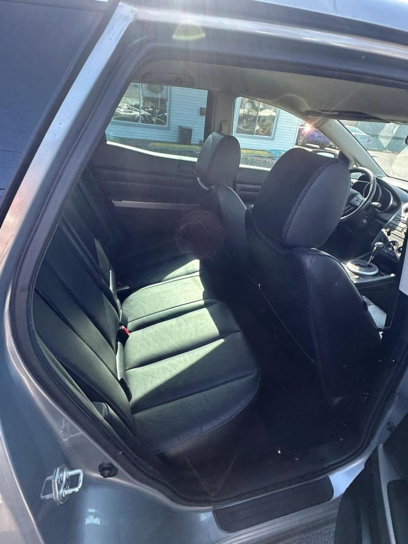 2010 Silver /Black Mazda CX-7 s Grand Touring (JM3ER2WLXA0) with an 2.3L L4 DOHC 16V TURBO engine, 6-Speed Automatic transmission, located at 1010 N White Horse Pike, Stratford, NJ, 08084, (856) 262-9500, 39.838921, -75.011497 - Photo#9