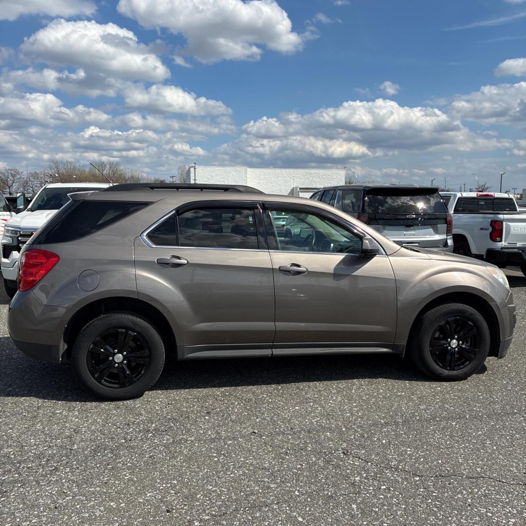2012 Brown /Black Chevrolet Equinox 1LT AWD (2GNFLEEK8C6) with an 2.4L L4 DOHC 16V engine, 6-Speed Automatic transmission, located at 1010 N White Horse Pike, Stratford, NJ, 08084, (856) 262-9500, 39.838921, -75.011497 - Photo#4