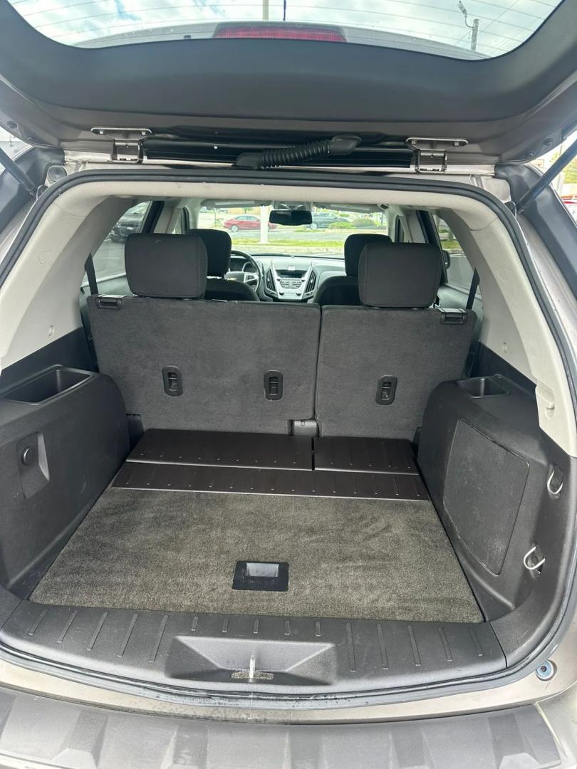 2011 Gold /Black Chevrolet Equinox 1LT 2WD (2CNALDECXB6) with an 2.4L L4 DOHC 16V engine, 6-Speed Automatic transmission, located at 1010 N White Horse Pike, Stratford, NJ, 08084, (856) 262-9500, 39.838921, -75.011497 - Photo#7