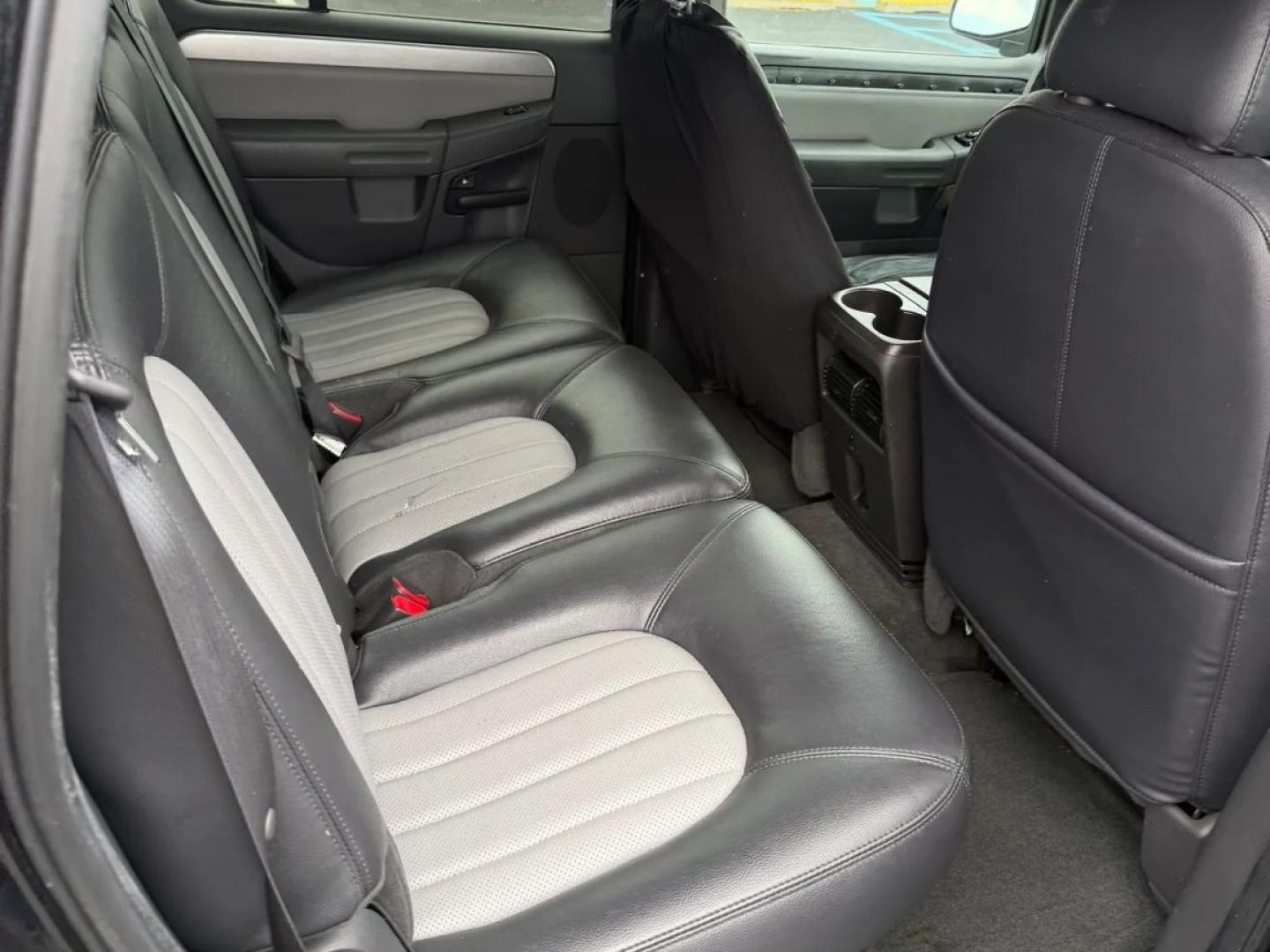 2004 Black /Black Mercury Mountaineer Convenience 4.0L AWD (4M2DU86E64Z) with an 4.0L V6 SOHC 12V engine, 5-Speed Automatic transmission, located at 1010 N White Horse Pike, Stratford, NJ, 08084, (856) 262-9500, 39.838921, -75.011497 - Photo#9