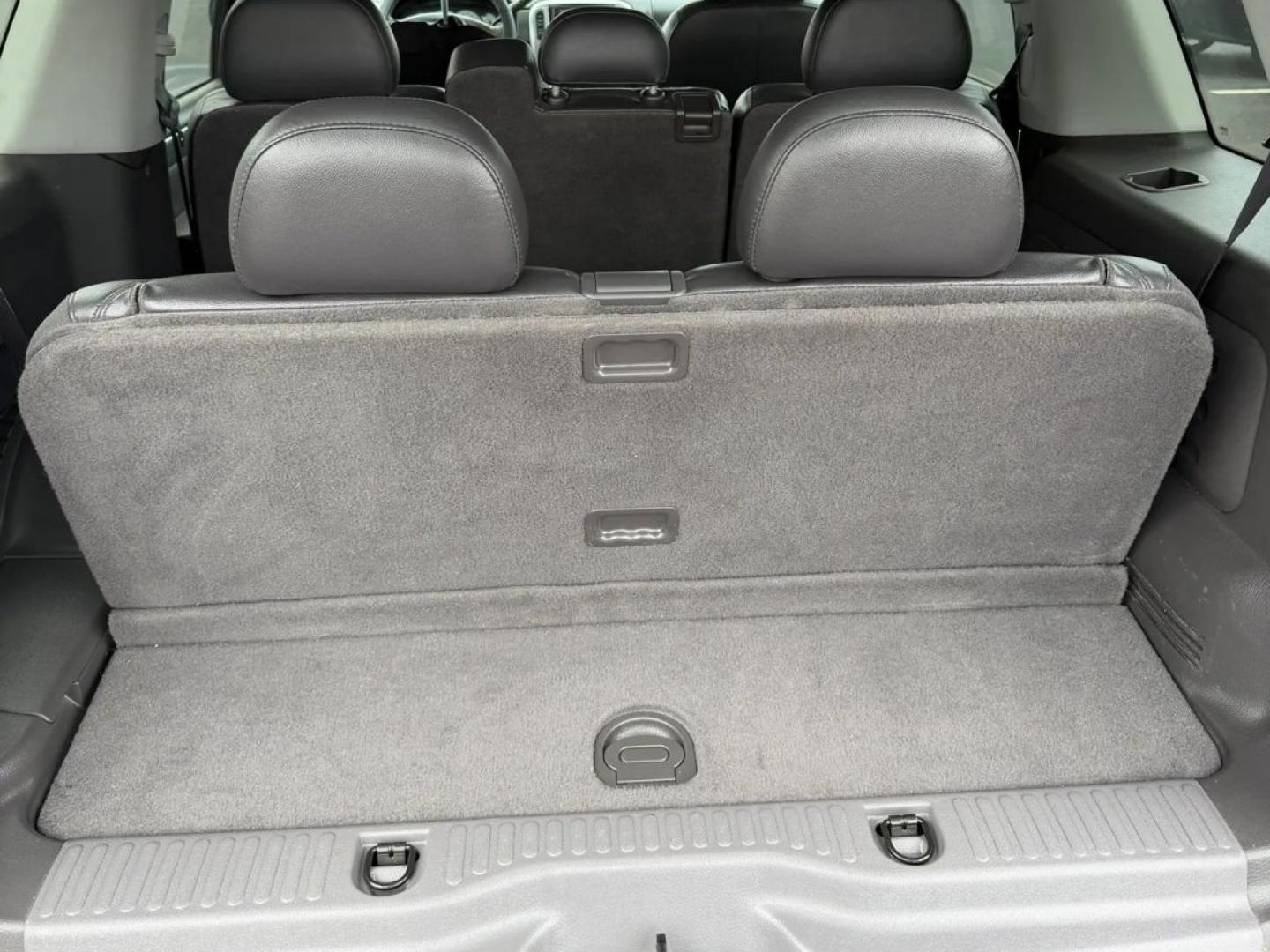 2004 Black /Black Mercury Mountaineer Convenience 4.0L AWD (4M2DU86E64Z) with an 4.0L V6 SOHC 12V engine, 5-Speed Automatic transmission, located at 1010 N White Horse Pike, Stratford, NJ, 08084, (856) 262-9500, 39.838921, -75.011497 - Photo#8