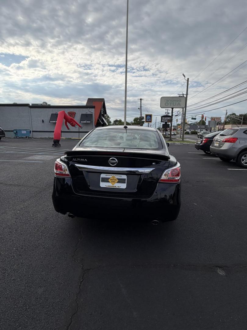 2015 Black /Tan Nissan Altima 2.5 S (1N4AL3AP6FN) with an 2.5L L4 DOHC 16V engine, Continuously Variable Transmission transmission, located at 1010 N White Horse Pike, Stratford, NJ, 08084, (856) 262-9500, 39.838921, -75.011497 - Photo#4