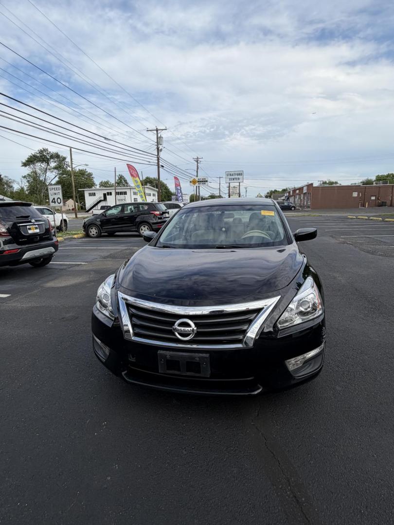 2015 Black /Tan Nissan Altima 2.5 S (1N4AL3AP6FN) with an 2.5L L4 DOHC 16V engine, Continuously Variable Transmission transmission, located at 1010 N White Horse Pike, Stratford, NJ, 08084, (856) 262-9500, 39.838921, -75.011497 - Photo#7