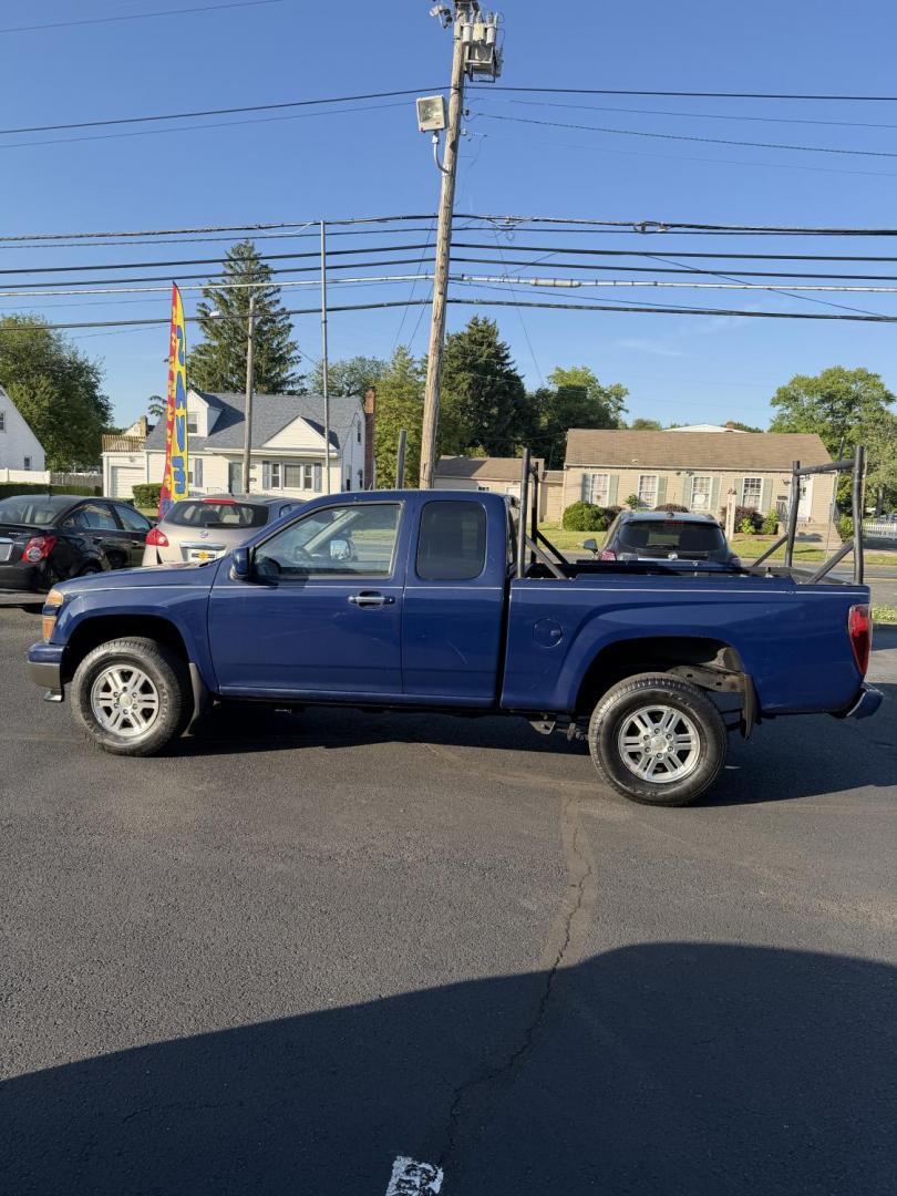 2011 Blue /Black Chevrolet Colorado 1LT Ext. Cab 4WD (1GCJTCFE4B8) with an 3.7L L5 DOHC 20V engine, located at 1010 N White Horse Pike, Stratford, NJ, 08084, (856) 262-9500, 39.838921, -75.011497 - Photo#4
