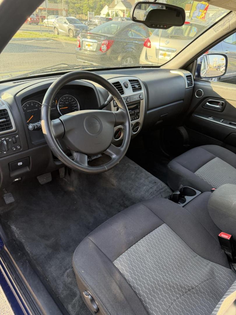 2011 Blue /Black Chevrolet Colorado 1LT Ext. Cab 4WD (1GCJTCFE4B8) with an 3.7L L5 DOHC 20V engine, located at 1010 N White Horse Pike, Stratford, NJ, 08084, (856) 262-9500, 39.838921, -75.011497 - Photo#8
