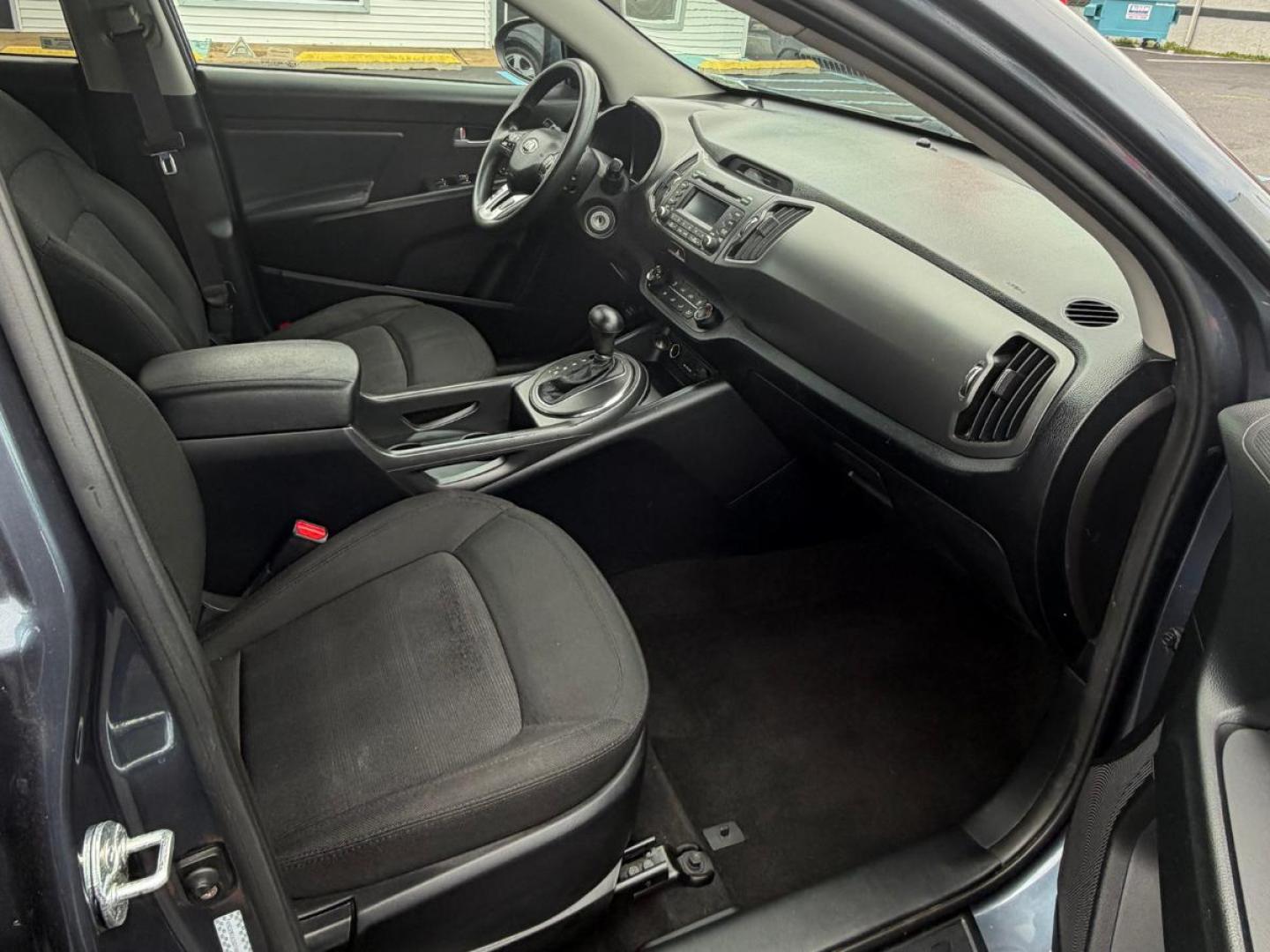 2013 Blue Kia Sportage LX FWD (KNDPB3A25D7) with an 2.4L V6 DOHC 24V engine, 6-Speed Automatic transmission, located at 1010 N White Horse Pike, Stratford, NJ, 08084, (856) 262-9500, 39.838921, -75.011497- Photo#9