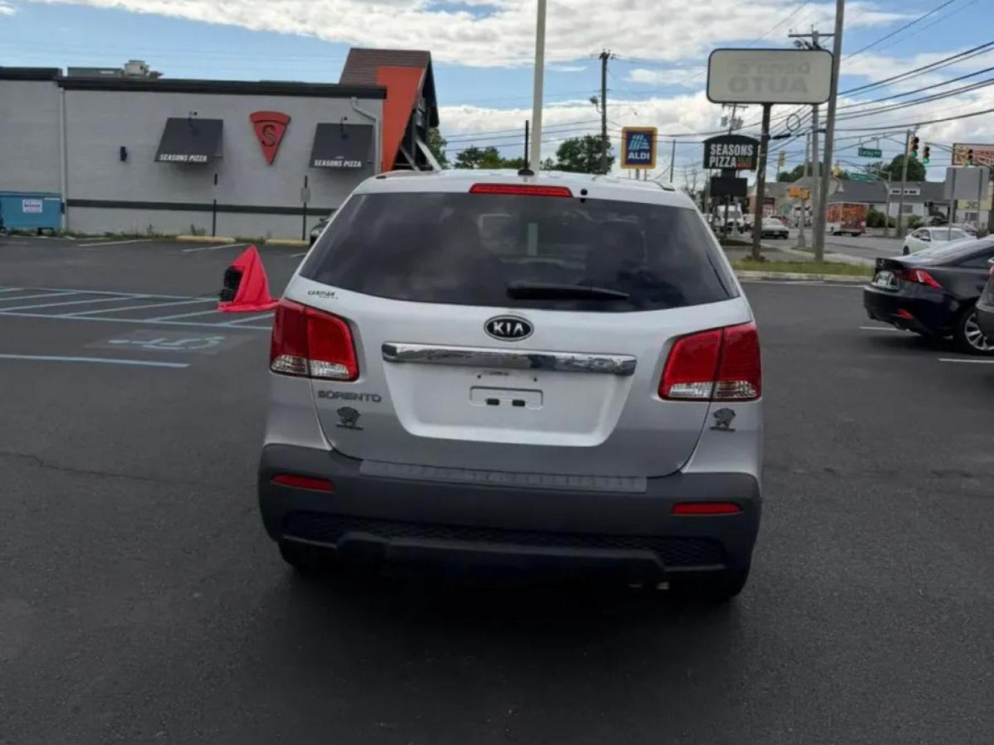 2012 Silver Kia Sorento LX 4WD (5XYKTCA63CG) with an 2.4L L4 DOHC 16V engine, 6-Speed Automatic transmission, located at 1010 N White Horse Pike, Stratford, NJ, 08084, (856) 262-9500, 39.838921, -75.011497- Photo#2