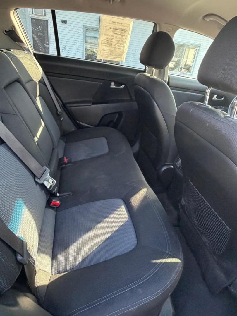 2016 Black /Black Kia Sportage LX AWD (KNDPBCAC1G7) with an 2.4L V6 DOHC 24V engine, 6-Speed Automatic transmission, located at 1010 N White Horse Pike, Stratford, NJ, 08084, (856) 262-9500, 39.838921, -75.011497 - Photo#8
