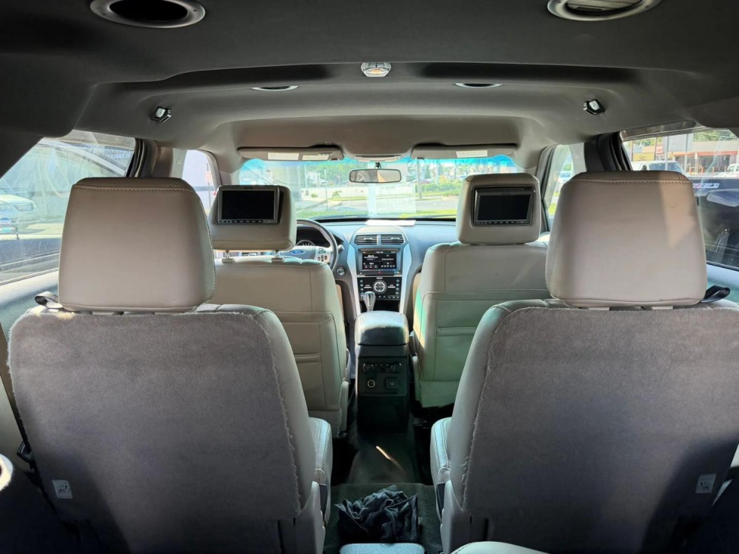 2013 White /Beige Ford Explorer Limited 4WD (1FM5K8F85DG) with an 3.5L V6 DOHC 24V engine, 6-Speed Automatic transmission, located at 1010 N White Horse Pike, Stratford, NJ, 08084, (856) 262-9500, 39.838921, -75.011497- Photo#7