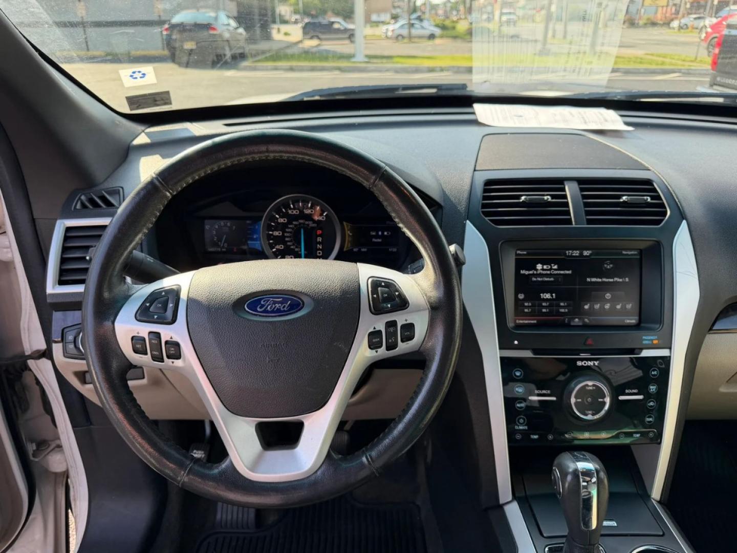 2013 White /Beige Ford Explorer Limited 4WD (1FM5K8F85DG) with an 3.5L V6 DOHC 24V engine, 6-Speed Automatic transmission, located at 1010 N White Horse Pike, Stratford, NJ, 08084, (856) 262-9500, 39.838921, -75.011497- Photo#9
