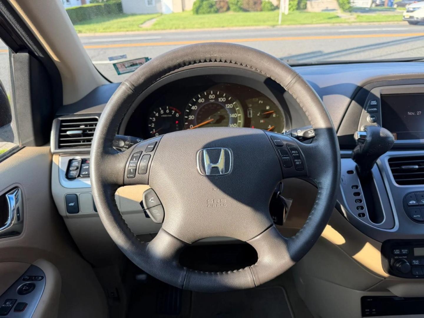 2010 Maroon /Beige Honda Odyssey EX-L w/ DVD (5FNRL3H79AB) with an 3.5L V6 SOHC 24V engine, 5A transmission, located at 1010 N White Horse Pike, Stratford, NJ, 08084, (856) 262-9500, 39.838921, -75.011497- Photo#10