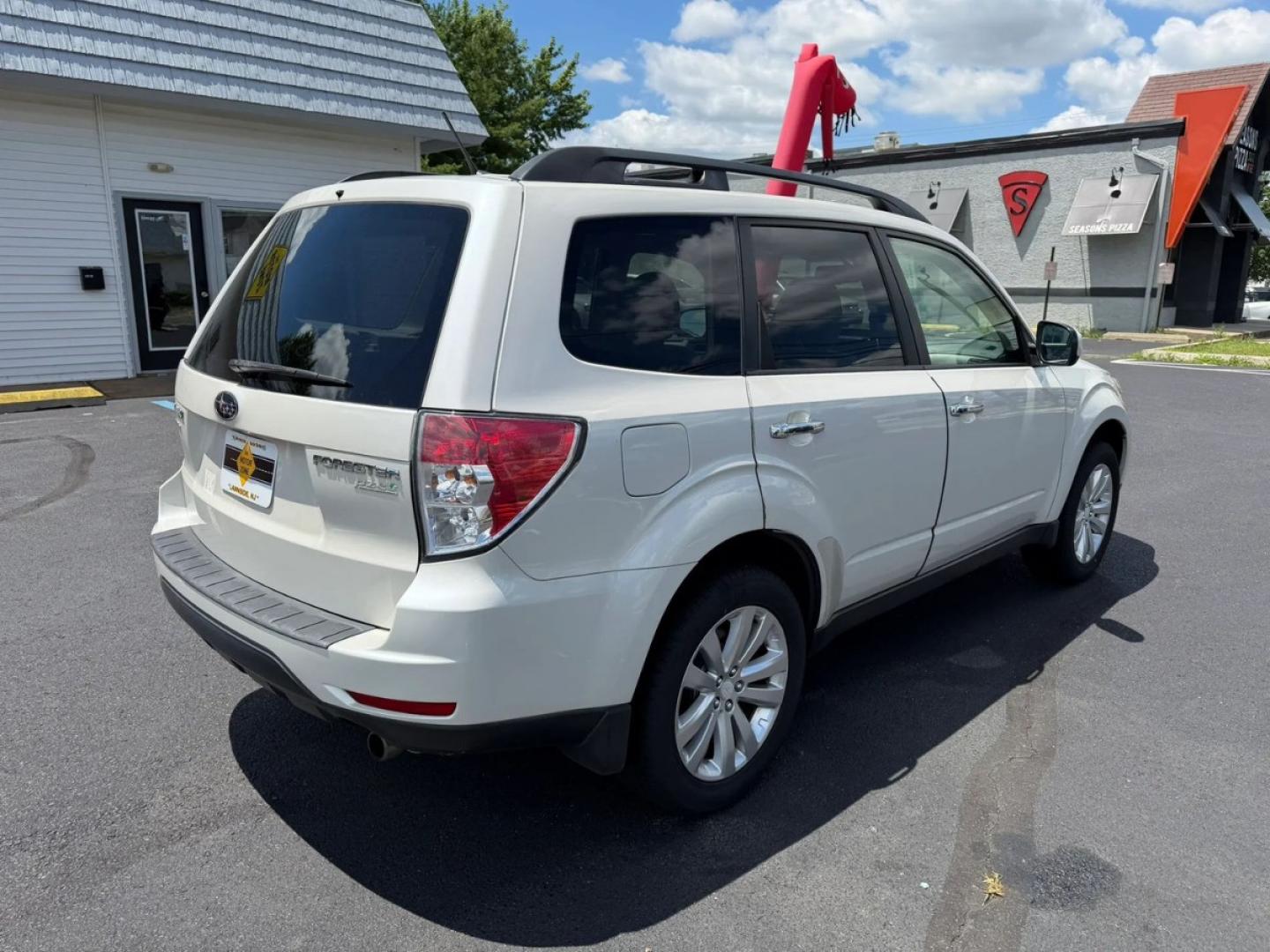 2012 White /Gray Subaru Forester 2.5X Premium (JF2SHADC9CH) with an 2.5L H4 SOHC 16V engine, 4-Speed Automatic transmission, located at 1010 N White Horse Pike, Stratford, NJ, 08084, (856) 262-9500, 39.838921, -75.011497- Photo#5