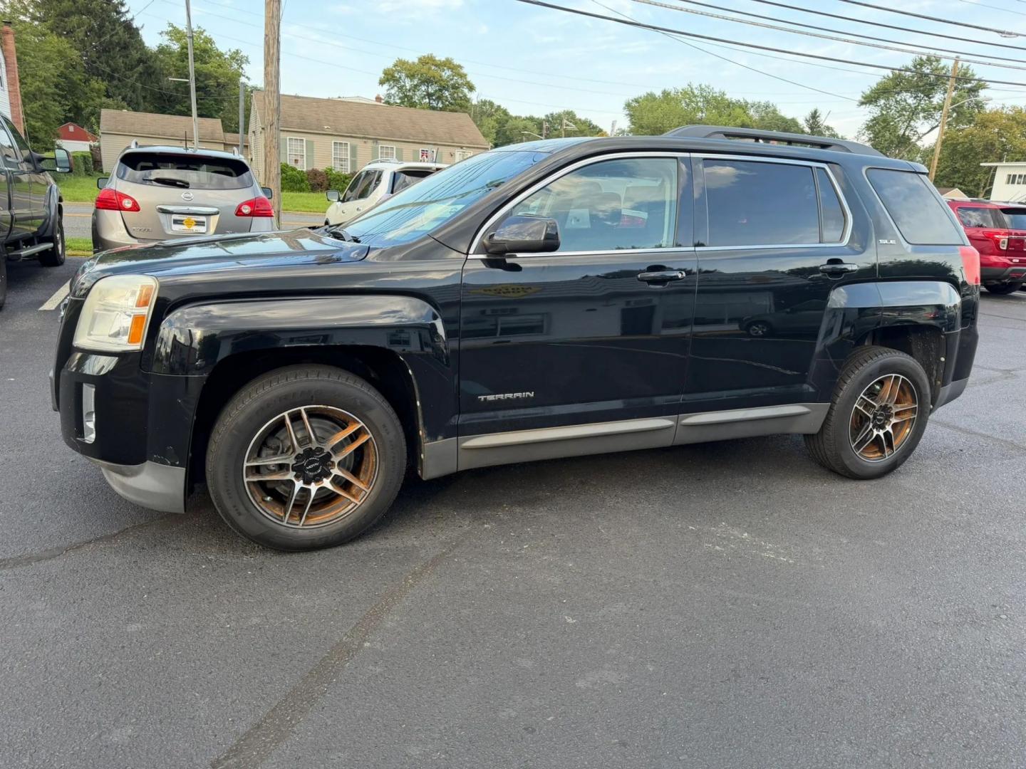 2012 GMC Terrain SLE2 AWD (2GKFLTEK0C6) with an 2.4L L4 DOHC 16V engine, 6-Speed Automatic transmission, located at 1010 N White Horse Pike, Stratford, NJ, 08084, (856) 262-9500, 39.838921, -75.011497- Photo#5