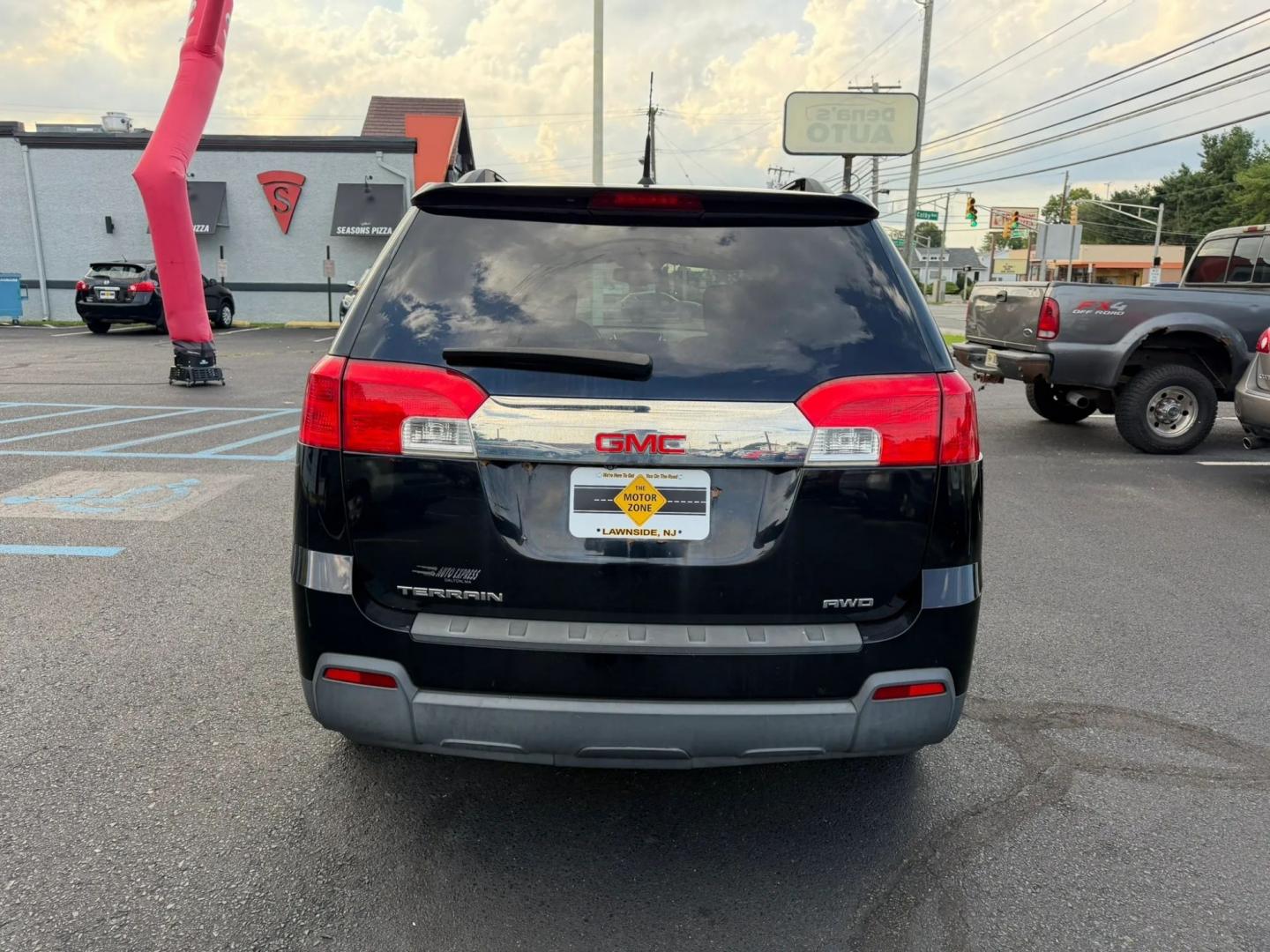 2012 GMC Terrain SLE2 AWD (2GKFLTEK0C6) with an 2.4L L4 DOHC 16V engine, 6-Speed Automatic transmission, located at 1010 N White Horse Pike, Stratford, NJ, 08084, (856) 262-9500, 39.838921, -75.011497- Photo#8
