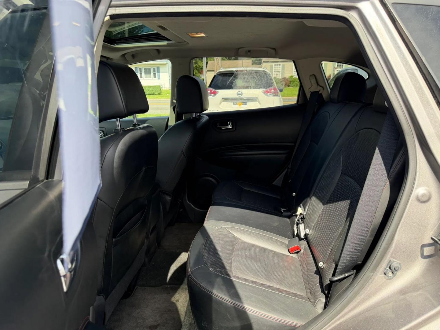 2013 Nissan Rogue S AWD (JN8AS5MV1DW) with an 2.5L L4 DOHC 16V engine, Continuously Variable Transmission transmission, located at 1010 N White Horse Pike, Stratford, NJ, 08084, (856) 262-9500, 39.838921, -75.011497- Photo#9