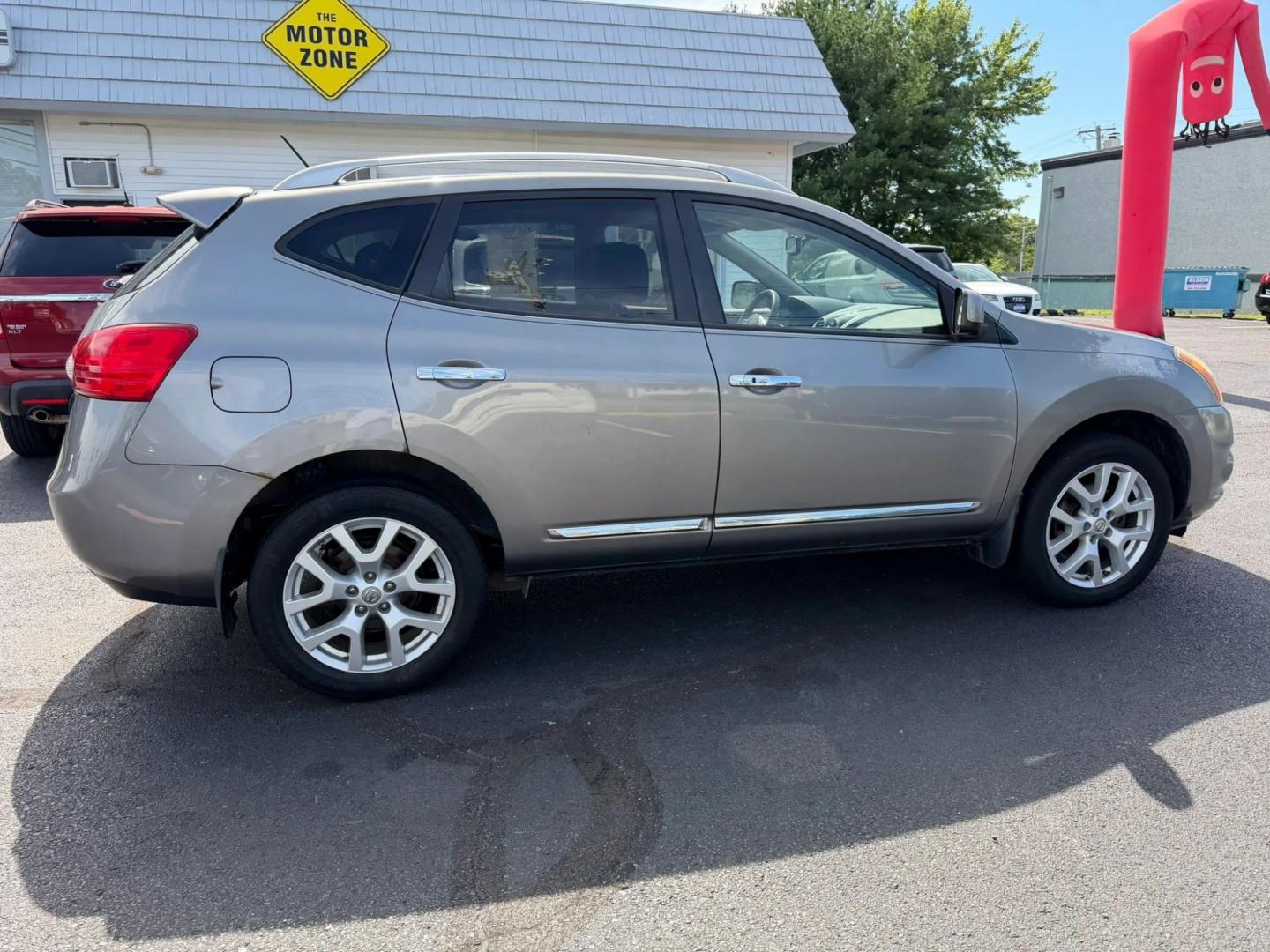 2013 Nissan Rogue S AWD (JN8AS5MV1DW) with an 2.5L L4 DOHC 16V engine, Continuously Variable Transmission transmission, located at 1010 N White Horse Pike, Stratford, NJ, 08084, (856) 262-9500, 39.838921, -75.011497- Photo#1
