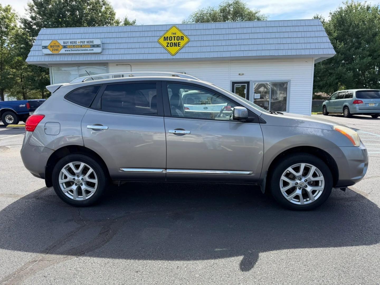 2013 Nissan Rogue S AWD (JN8AS5MV1DW) with an 2.5L L4 DOHC 16V engine, Continuously Variable Transmission transmission, located at 1010 N White Horse Pike, Stratford, NJ, 08084, (856) 262-9500, 39.838921, -75.011497- Photo#0