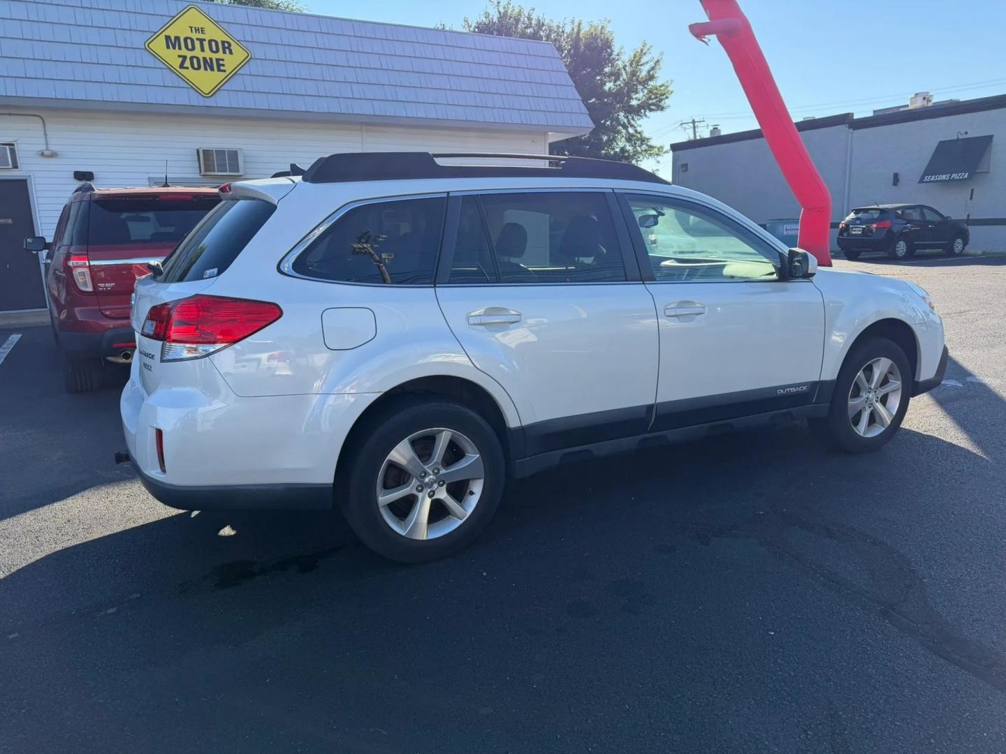 2014 Subaru Outback 2.5i Limited (4S4BRBKC3E3) with an 2.5L H4 DOHC 16V engine, located at 1010 N White Horse Pike, Stratford, NJ, 08084, (856) 262-9500, 39.838921, -75.011497- Photo#8