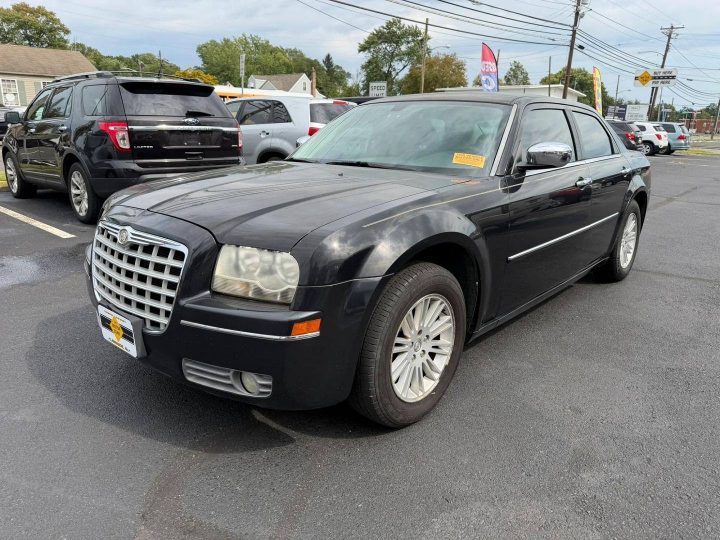 2010 Chrysler 300 LX (2C3CA4CDXAH) with an 2.7L V6 DOHC 24V engine, 4A transmission, located at 1010 N White Horse Pike, Stratford, NJ, 08084, (856) 262-9500, 39.838921, -75.011497- Photo#7