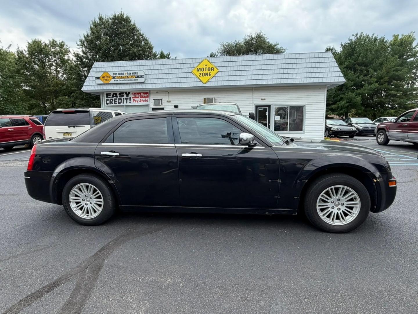 2010 Chrysler 300 LX (2C3CA4CDXAH) with an 2.7L V6 DOHC 24V engine, 4A transmission, located at 1010 N White Horse Pike, Stratford, NJ, 08084, (856) 262-9500, 39.838921, -75.011497- Photo#0