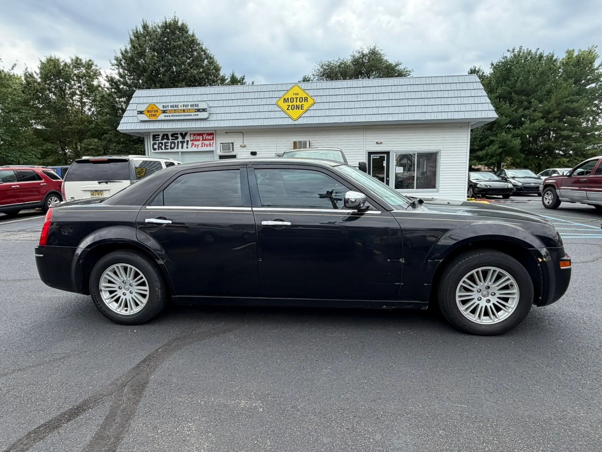 photo of 2010 Chrysler 300 LX