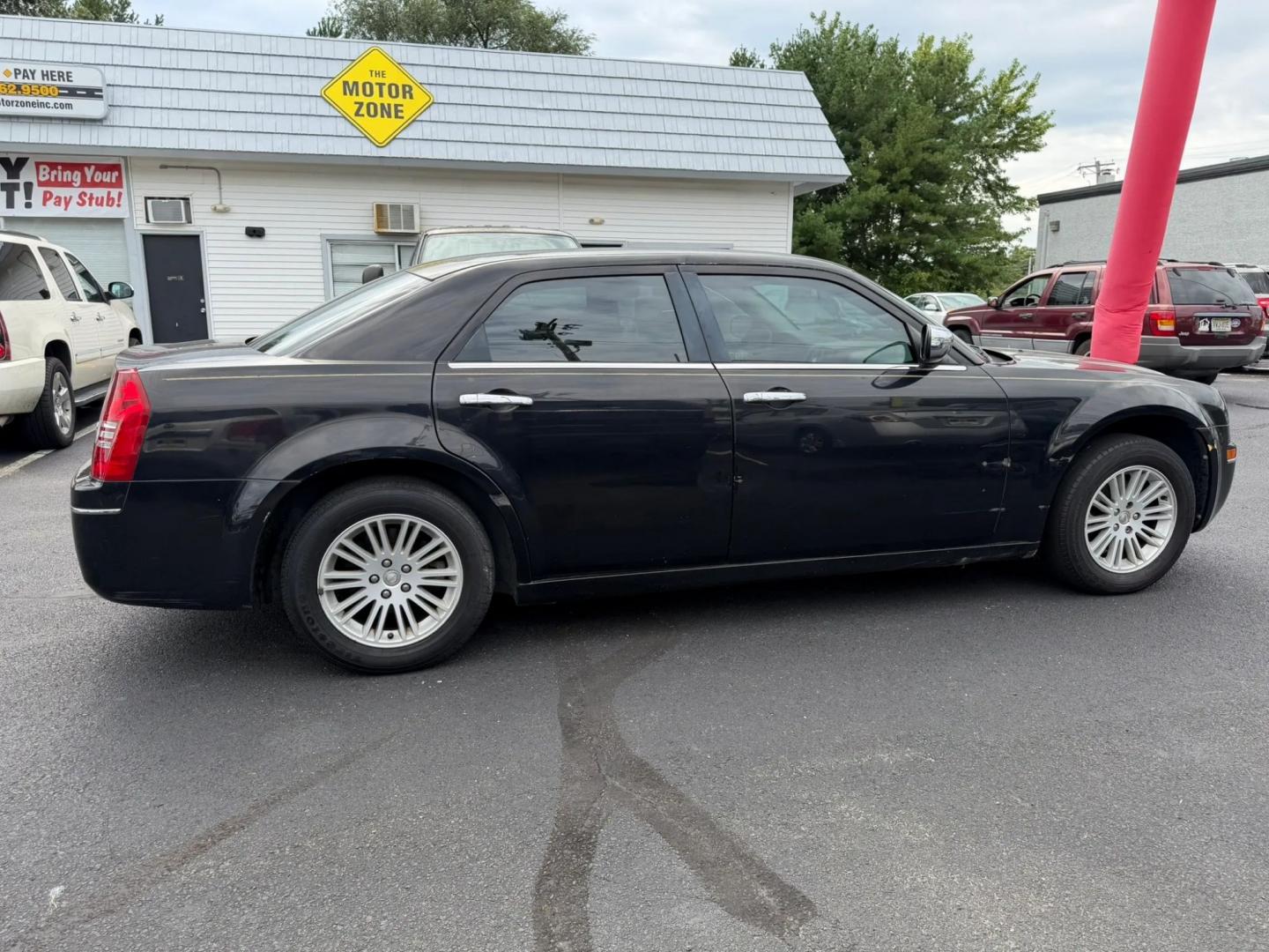 2010 Chrysler 300 LX (2C3CA4CDXAH) with an 2.7L V6 DOHC 24V engine, 4A transmission, located at 1010 N White Horse Pike, Stratford, NJ, 08084, (856) 262-9500, 39.838921, -75.011497- Photo#1