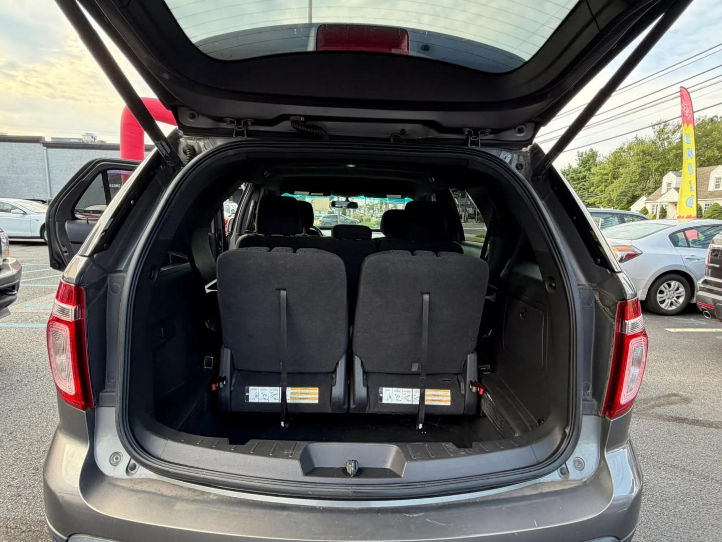 2013 Ford Explorer XLT 4WD (1FM5K8D82DG) with an 3.5L V6 DOHC 24V engine, 6-Speed Automatic transmission, located at 1010 N White Horse Pike, Stratford, NJ, 08084, (856) 262-9500, 39.838921, -75.011497- Photo#8
