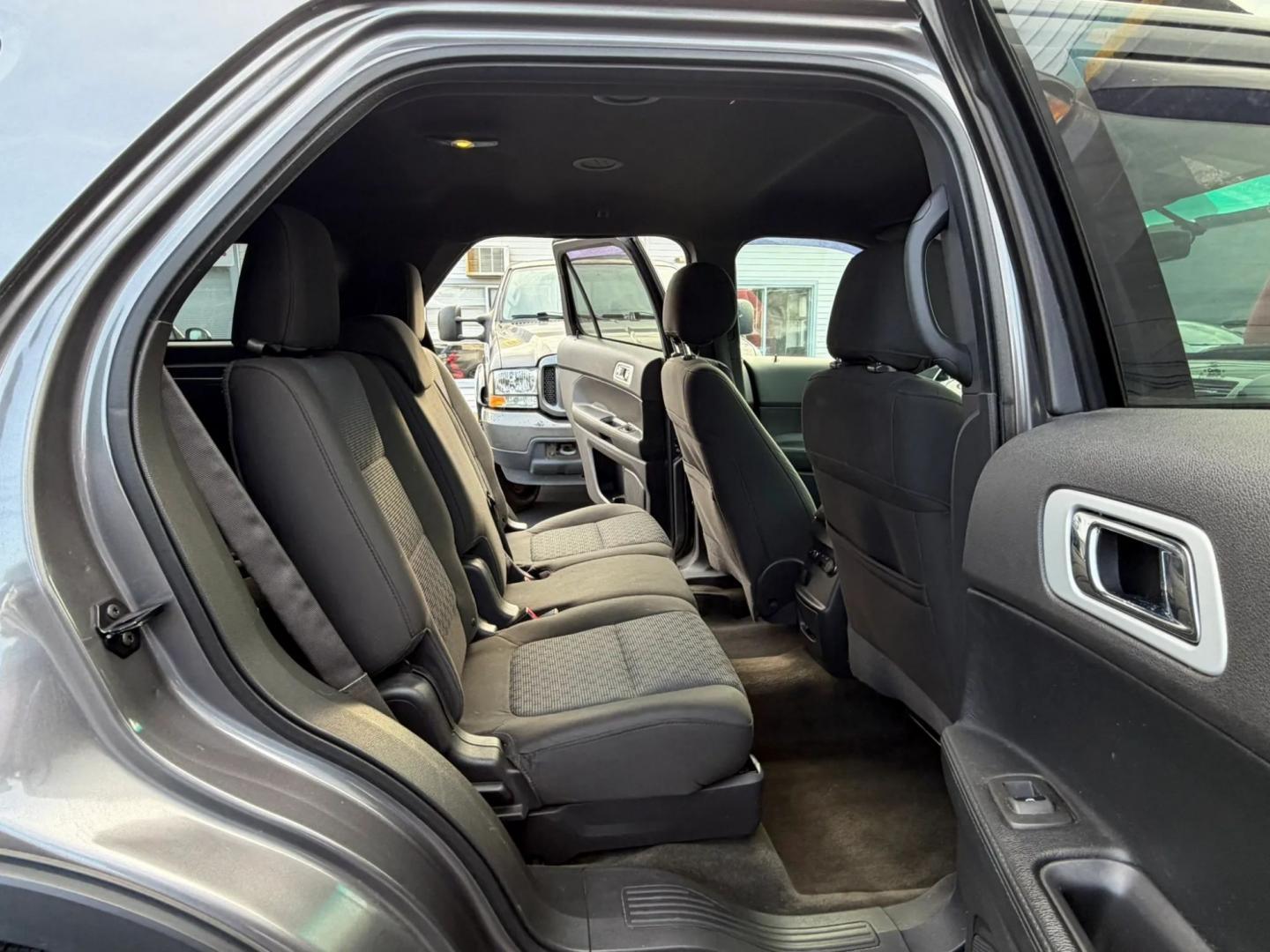2013 Ford Explorer XLT 4WD (1FM5K8D82DG) with an 3.5L V6 DOHC 24V engine, 6-Speed Automatic transmission, located at 1010 N White Horse Pike, Stratford, NJ, 08084, (856) 262-9500, 39.838921, -75.011497- Photo#11