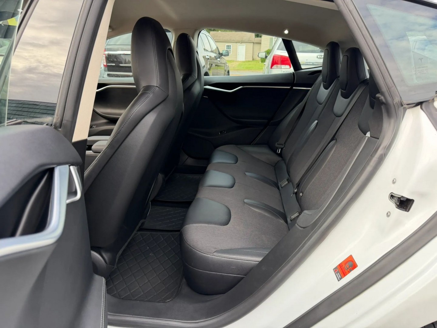 2014 White Tesla Model S Base (5YJSA1H19EF) with an ELECTRIC engine, 1A transmission, located at 1010 N White Horse Pike, Stratford, NJ, 08084, (856) 262-9500, 39.838921, -75.011497- Photo#14
