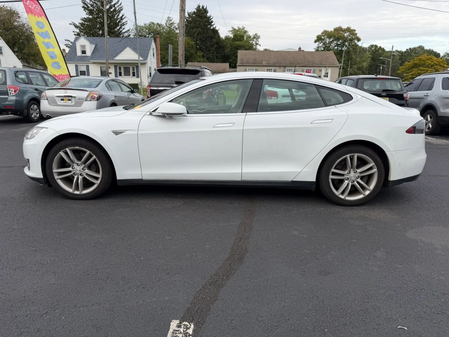 2014 White Tesla Model S Base (5YJSA1H19EF) with an ELECTRIC engine, 1A transmission, located at 1010 N White Horse Pike, Stratford, NJ, 08084, (856) 262-9500, 39.838921, -75.011497- Photo#6