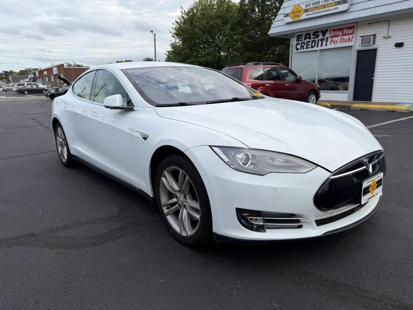 2014 White Tesla Model S Base (5YJSA1H19EF) with an ELECTRIC engine, 1A transmission, located at 1010 N White Horse Pike, Stratford, NJ, 08084, (856) 262-9500, 39.838921, -75.011497- Photo#9