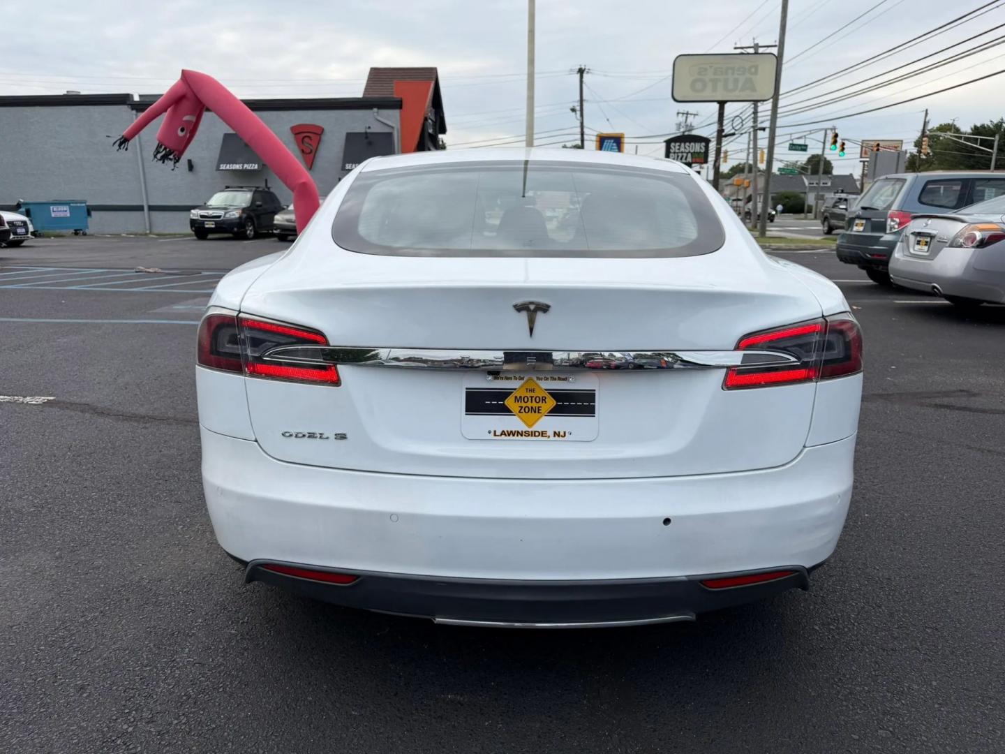 2014 White Tesla Model S Base (5YJSA1H19EF) with an ELECTRIC engine, 1A transmission, located at 1010 N White Horse Pike, Stratford, NJ, 08084, (856) 262-9500, 39.838921, -75.011497- Photo#11