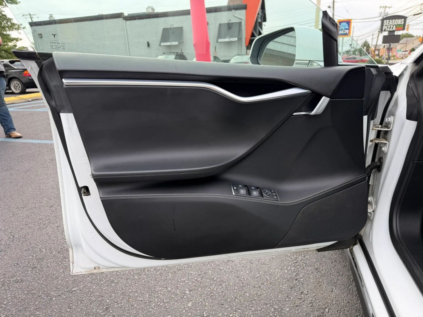 2014 White Tesla Model S Base (5YJSA1H19EF) with an ELECTRIC engine, 1A transmission, located at 1010 N White Horse Pike, Stratford, NJ, 08084, (856) 262-9500, 39.838921, -75.011497- Photo#13