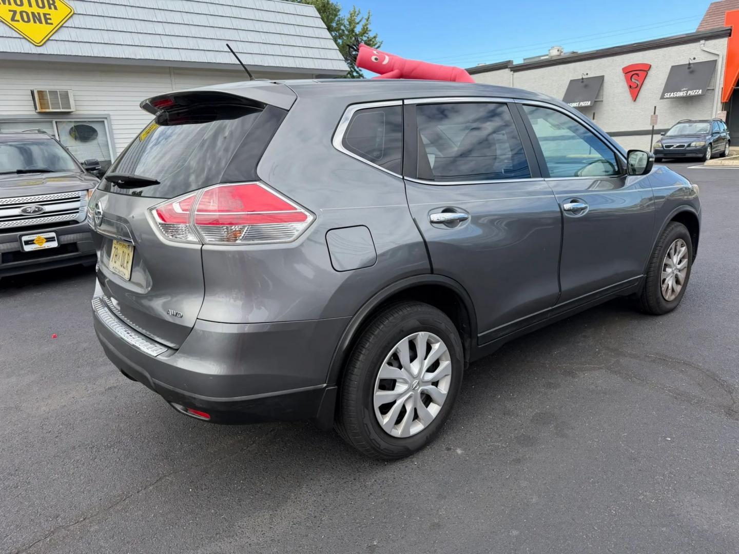 2015 Nissan Rogue S AWD (KNMAT2MV6FP) with an 2.5L L4 DOHC 16V engine, CVT transmission, located at 1010 N White Horse Pike, Stratford, NJ, 08084, (856) 262-9500, 39.838921, -75.011497- Photo#2