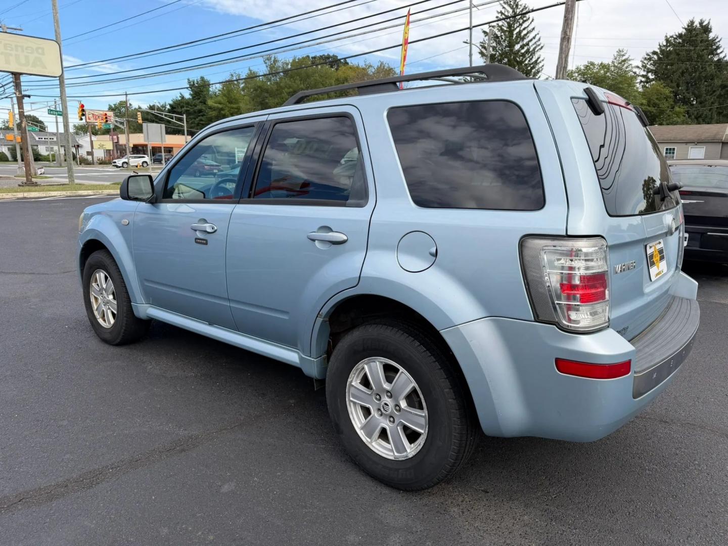 2009 Mercury Mariner I4 4WD (4M2CU91729K) with an 2.5L L4 DOHC 16V engine, 6A OD transmission, located at 1010 N White Horse Pike, Stratford, NJ, 08084, (856) 262-9500, 39.838921, -75.011497- Photo#4