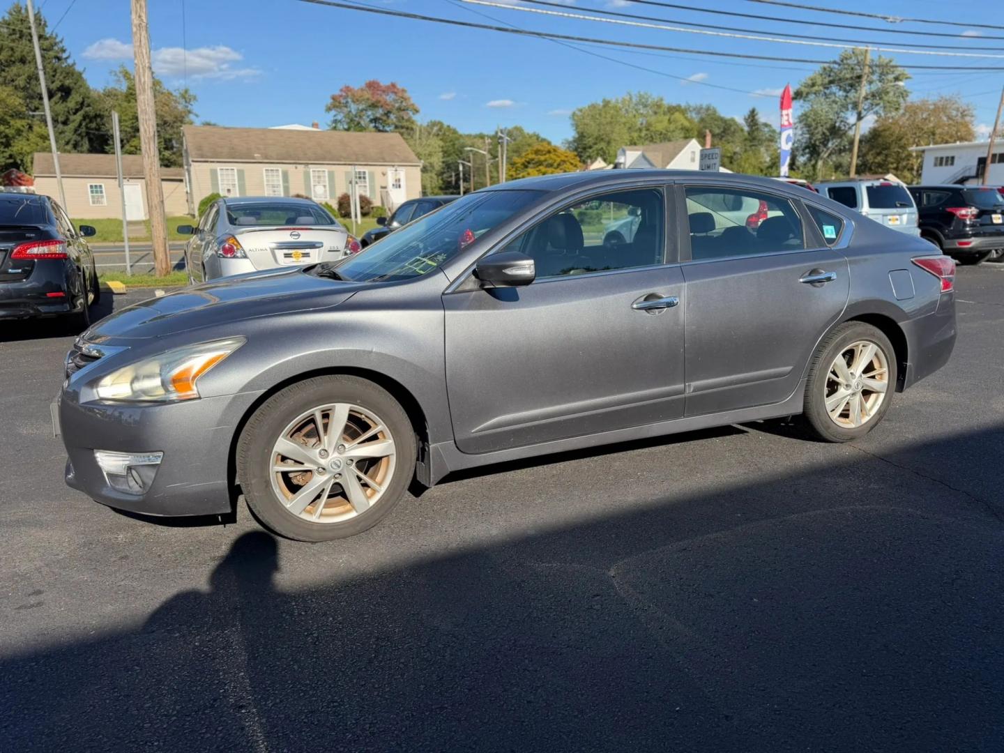 2014 Nissan Altima 2.5 SL (1N4AL3AP5EC) with an 2.5L L4 DOHC 16V engine, Continuously Variable Transmission transmission, located at 1010 N White Horse Pike, Stratford, NJ, 08084, (856) 262-9500, 39.838921, -75.011497- Photo#7