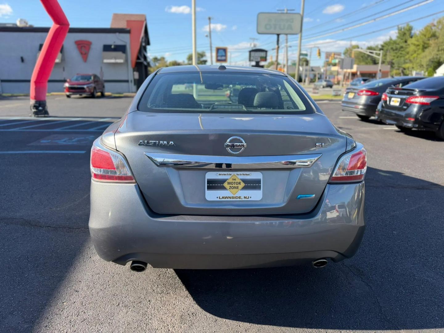 2014 Nissan Altima 2.5 SL (1N4AL3AP5EC) with an 2.5L L4 DOHC 16V engine, Continuously Variable Transmission transmission, located at 1010 N White Horse Pike, Stratford, NJ, 08084, (856) 262-9500, 39.838921, -75.011497- Photo#3