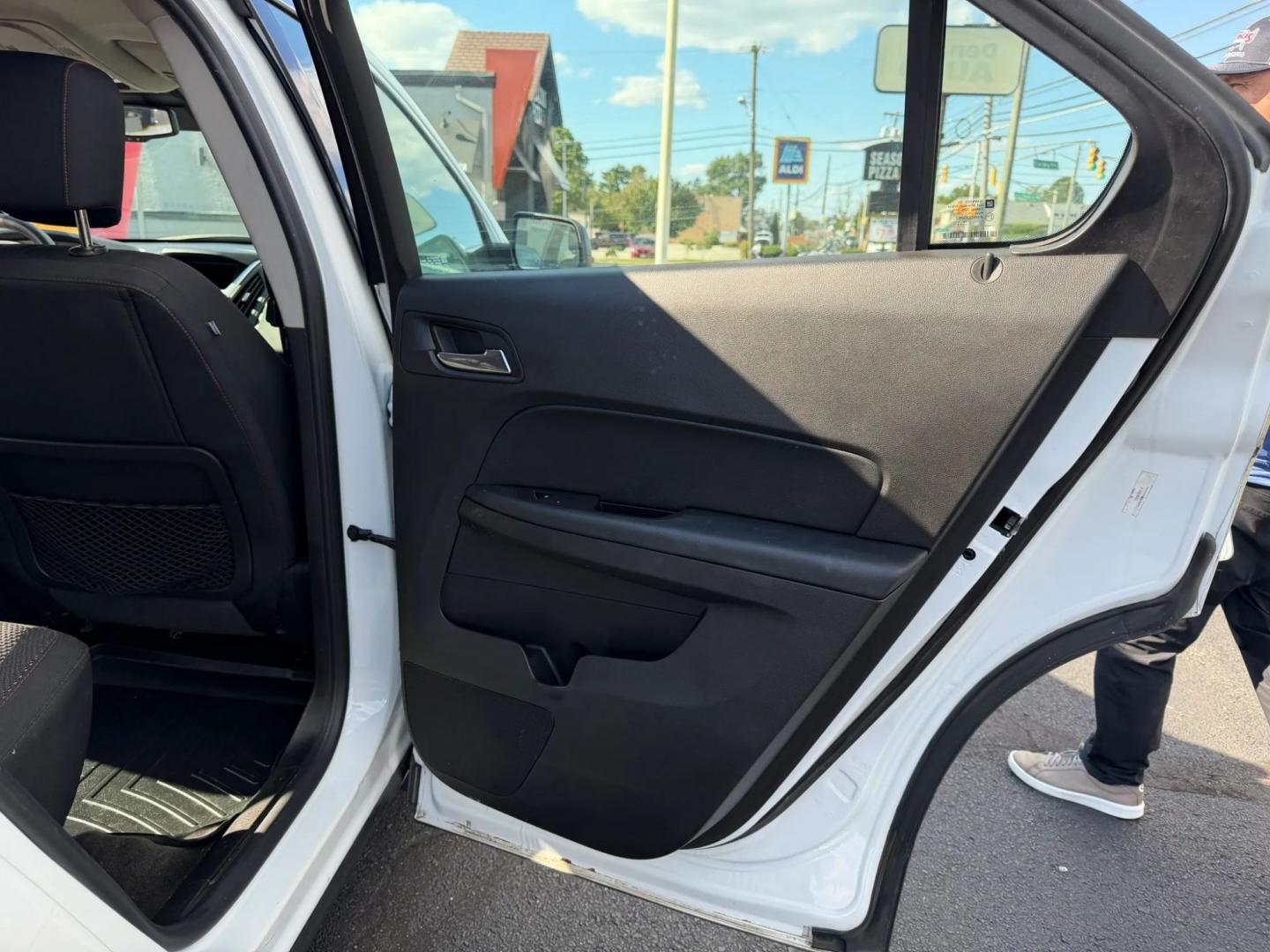 2017 Chevrolet Equinox LS 2WD (2GNALBEK6H1) with an 2.4L L4 DOHC 16V FFV engine, 6A transmission, located at 1010 N White Horse Pike, Stratford, NJ, 08084, (856) 262-9500, 39.838921, -75.011497- Photo#17