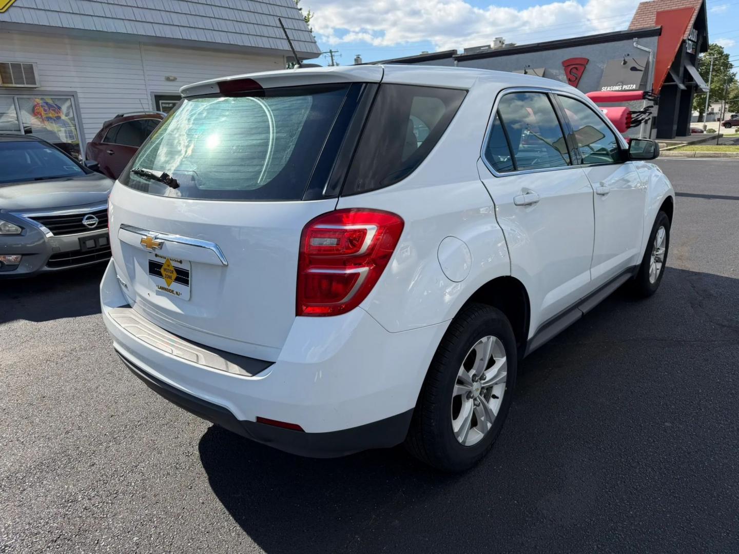 2017 Chevrolet Equinox LS 2WD (2GNALBEK6H1) with an 2.4L L4 DOHC 16V FFV engine, 6A transmission, located at 1010 N White Horse Pike, Stratford, NJ, 08084, (856) 262-9500, 39.838921, -75.011497- Photo#2