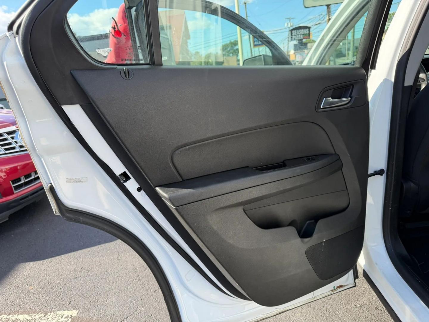 2017 Chevrolet Equinox LS 2WD (2GNALBEK6H1) with an 2.4L L4 DOHC 16V FFV engine, 6A transmission, located at 1010 N White Horse Pike, Stratford, NJ, 08084, (856) 262-9500, 39.838921, -75.011497- Photo#20