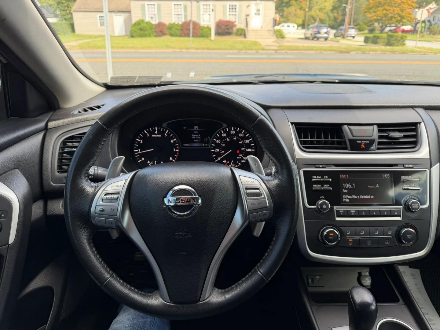 2016 Nissan Altima 2.5 SL (1N4AL3AP9GC) with an 2.5L L4 DOHC 16V engine, CVT transmission, located at 1010 N White Horse Pike, Stratford, NJ, 08084, (856) 262-9500, 39.838921, -75.011497- Photo#10