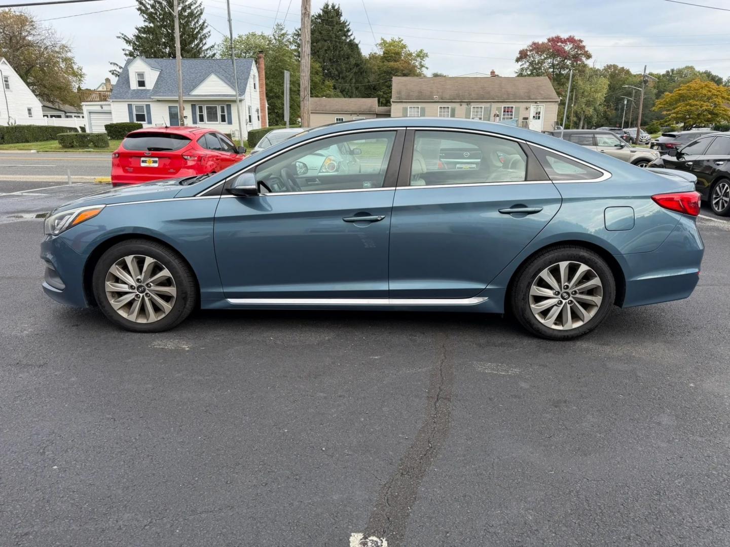 2015 Hyundai Sonata Sport (5NPE34AF7FH) with an 2.4L L4 DOHC 16V engine, 6A transmission, located at 1010 N White Horse Pike, Stratford, NJ, 08084, (856) 262-9500, 39.838921, -75.011497- Photo#0