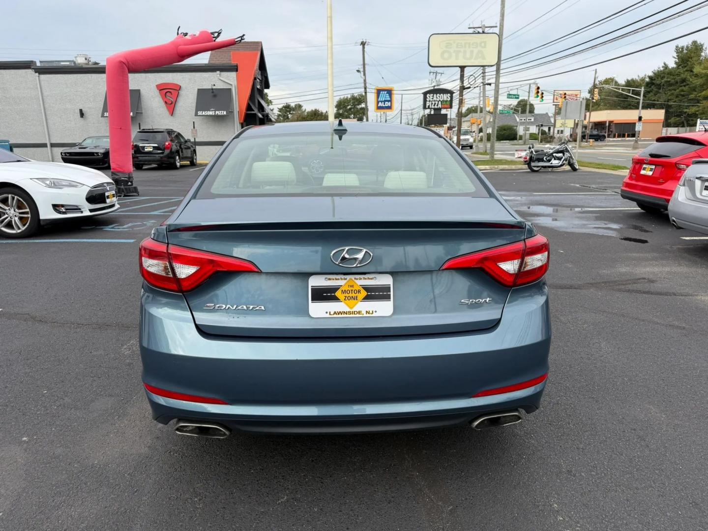 2015 Hyundai Sonata Sport (5NPE34AF7FH) with an 2.4L L4 DOHC 16V engine, 6A transmission, located at 1010 N White Horse Pike, Stratford, NJ, 08084, (856) 262-9500, 39.838921, -75.011497- Photo#9