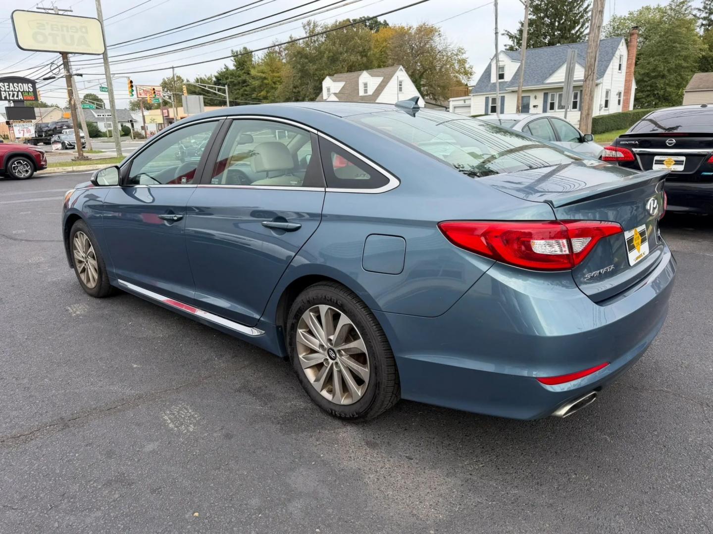 2015 Hyundai Sonata Sport (5NPE34AF7FH) with an 2.4L L4 DOHC 16V engine, 6A transmission, located at 1010 N White Horse Pike, Stratford, NJ, 08084, (856) 262-9500, 39.838921, -75.011497- Photo#10