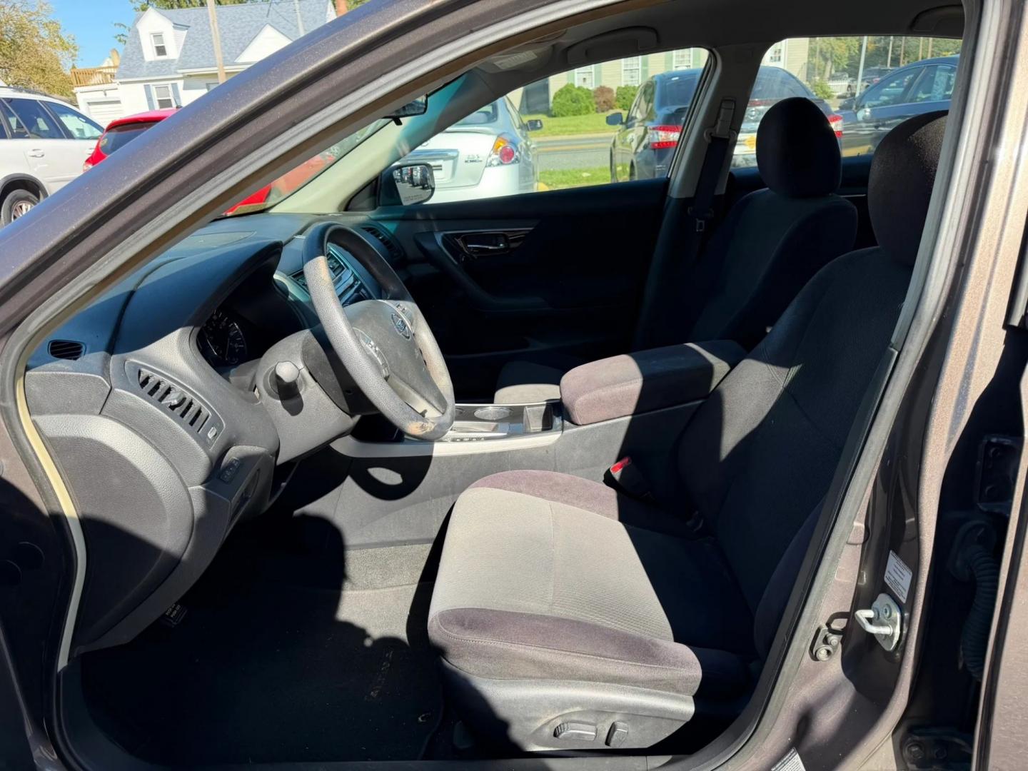 2013 Nissan Altima 2.5 S (1N4AL3AP6DC) with an 2.5L L4 DOHC 16V engine, located at 1010 N White Horse Pike, Stratford, NJ, 08084, (856) 262-9500, 39.838921, -75.011497- Photo#12