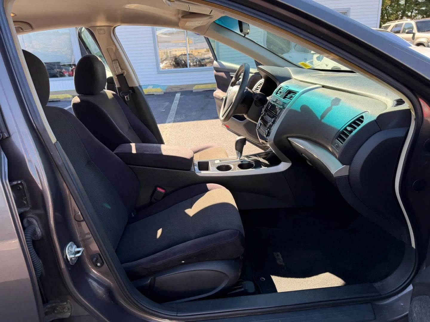 2013 Nissan Altima 2.5 S (1N4AL3AP6DC) with an 2.5L L4 DOHC 16V engine, located at 1010 N White Horse Pike, Stratford, NJ, 08084, (856) 262-9500, 39.838921, -75.011497- Photo#15