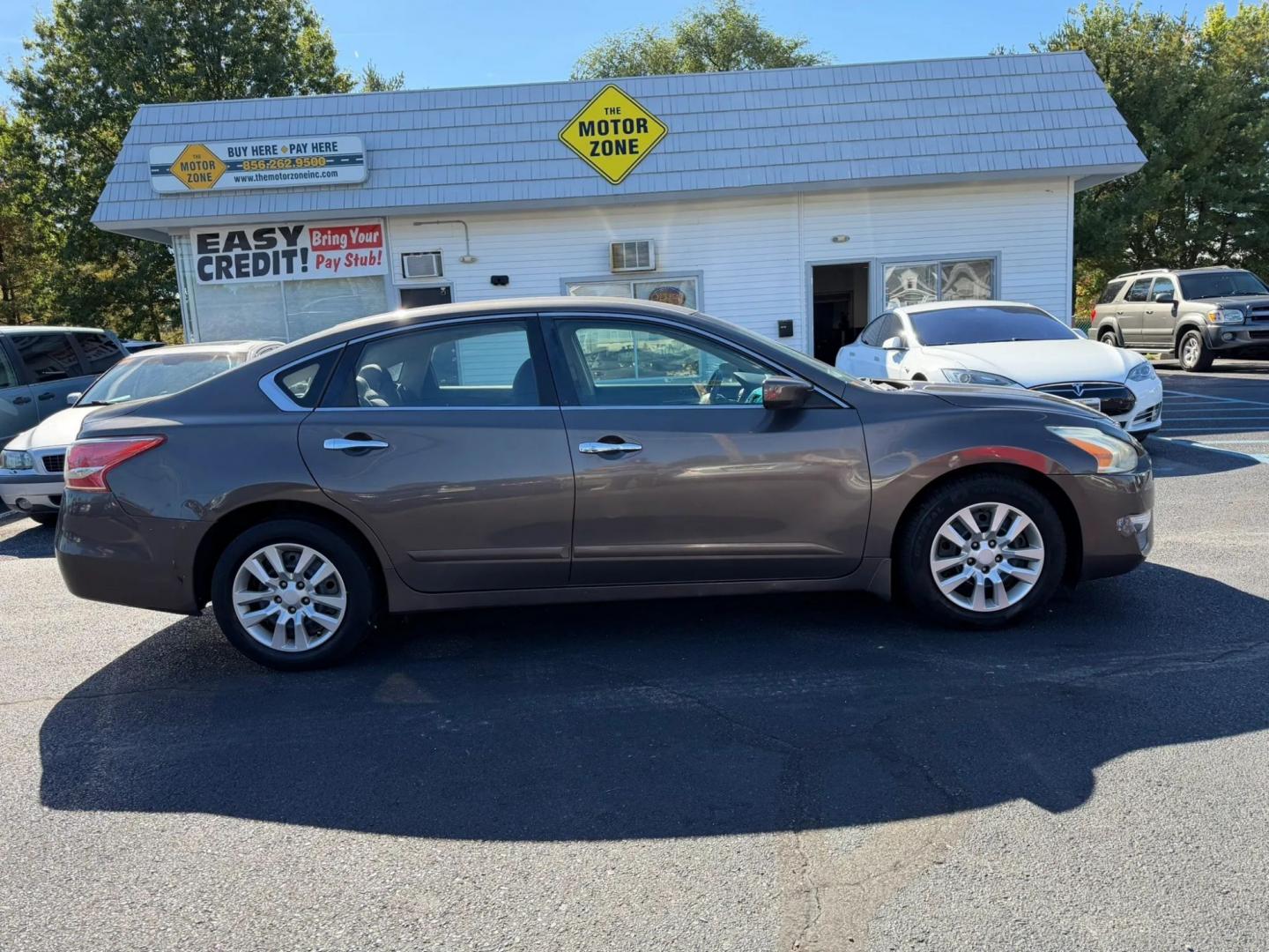 2013 Nissan Altima 2.5 S (1N4AL3AP6DC) with an 2.5L L4 DOHC 16V engine, located at 1010 N White Horse Pike, Stratford, NJ, 08084, (856) 262-9500, 39.838921, -75.011497- Photo#0